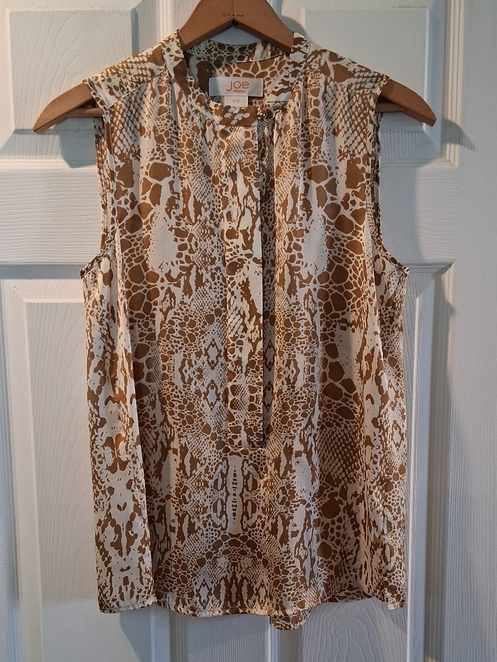 Joe Fresh Sleeveless Animal-Print Shell Top in Tan & White